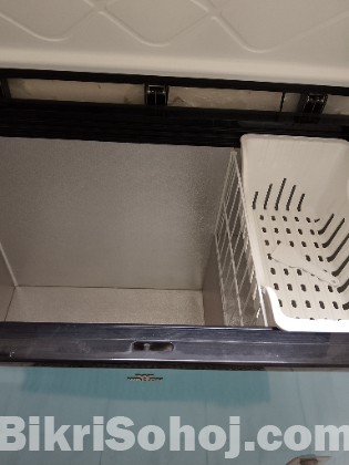 ডিপ ফ্রিজ